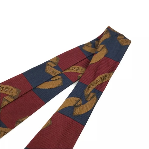 CHANEL multiple Silk Tie - Picture 4 of 7
